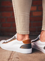 Men's short sneakers with contrasting inserts - white V1 OM-FOTL-0120