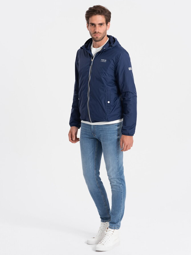 Men's windbreaker jacket with hood and contrasting details - navy blue V6 OM-JANP-0110